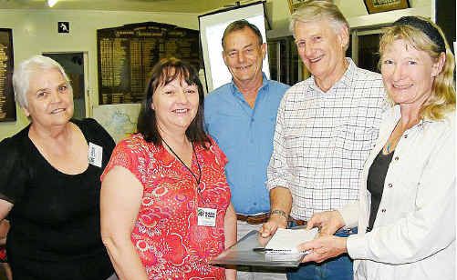 From left - Habitat for Humanity Gympie chapter representatives Inge Schilling and Kim McDonaled discuss new ideas with Bob Whitlock, Graeme Elphinstone and Glenda Pickersgill. From left - Habitat for Humanity Gympie chapter representatives Inge Schilling and Kim McDonaled discuss new ideas with Bob Whitlock, Graeme Elphinstone and Glenda Pickersgill.